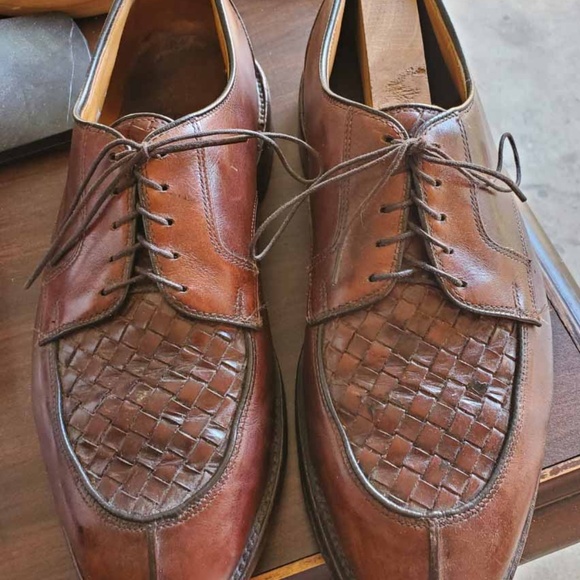 Gently Worn Like New Allen Edmonds Shoes-Men